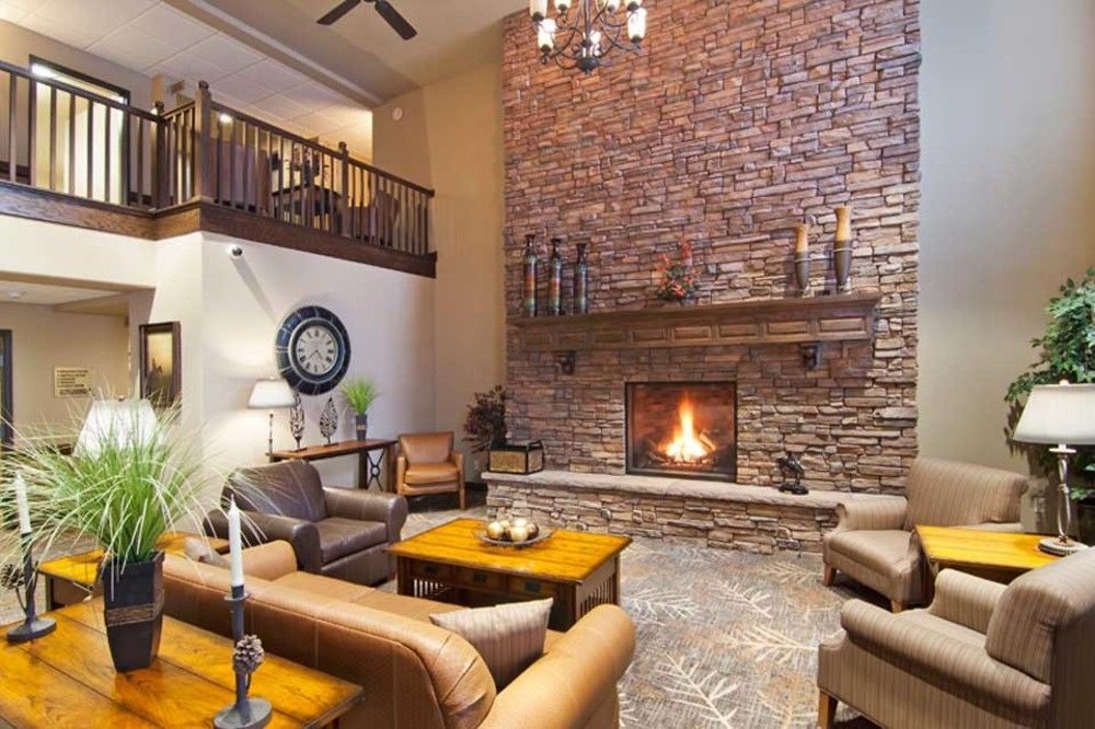 The Watford Hotel Watford City ภายนอก รูปภาพ