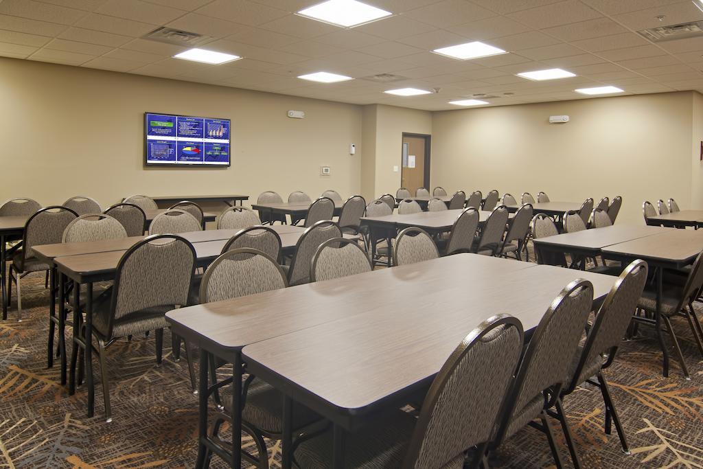 The Watford Hotel Watford City ภายนอก รูปภาพ