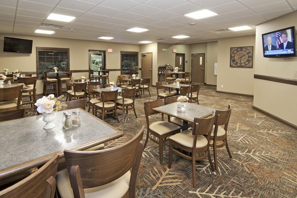 The Watford Hotel Watford City ภายนอก รูปภาพ